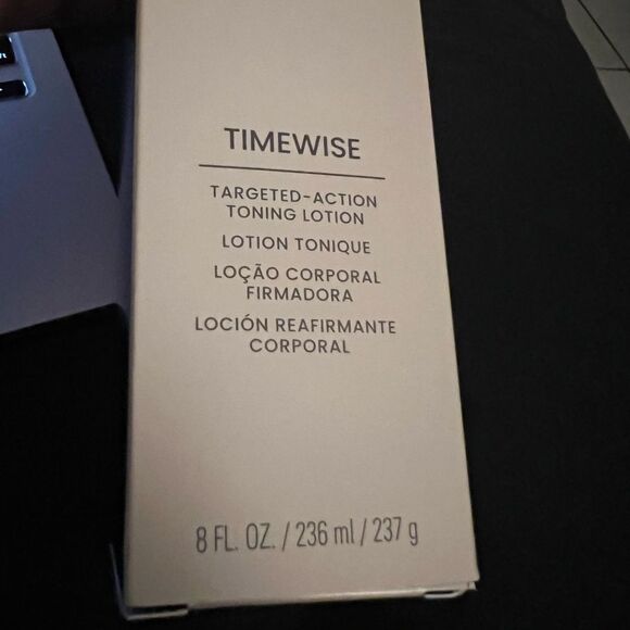 Mary Kay Timewise Targeted-Action Lotion - Picture 2 of 5